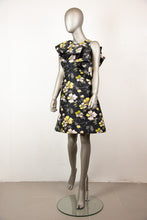 Load image into Gallery viewer, Giambattista Valli Abito nero con fantasia fiori gialli e rosa - Tg. 44 -  lesleyluxuryvintage
