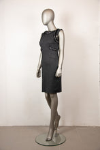 Carica l&#39;immagine nel visualizzatore di Gallery, Chanel Abito a tubino grigio melange in lurex e cashmere - Tg. 40 -  lesleyluxuryvintage
