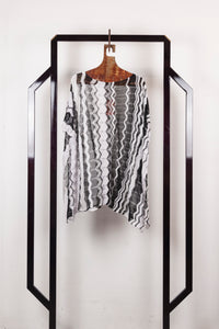 MISSONI Blusa poncho in lurex bianco e nero fantasia verticale - Tg. U