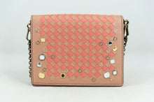 Carica l&#39;immagine nel visualizzatore di Gallery, Bottega Veneta Wallet on chain Parme in pelle rosa
