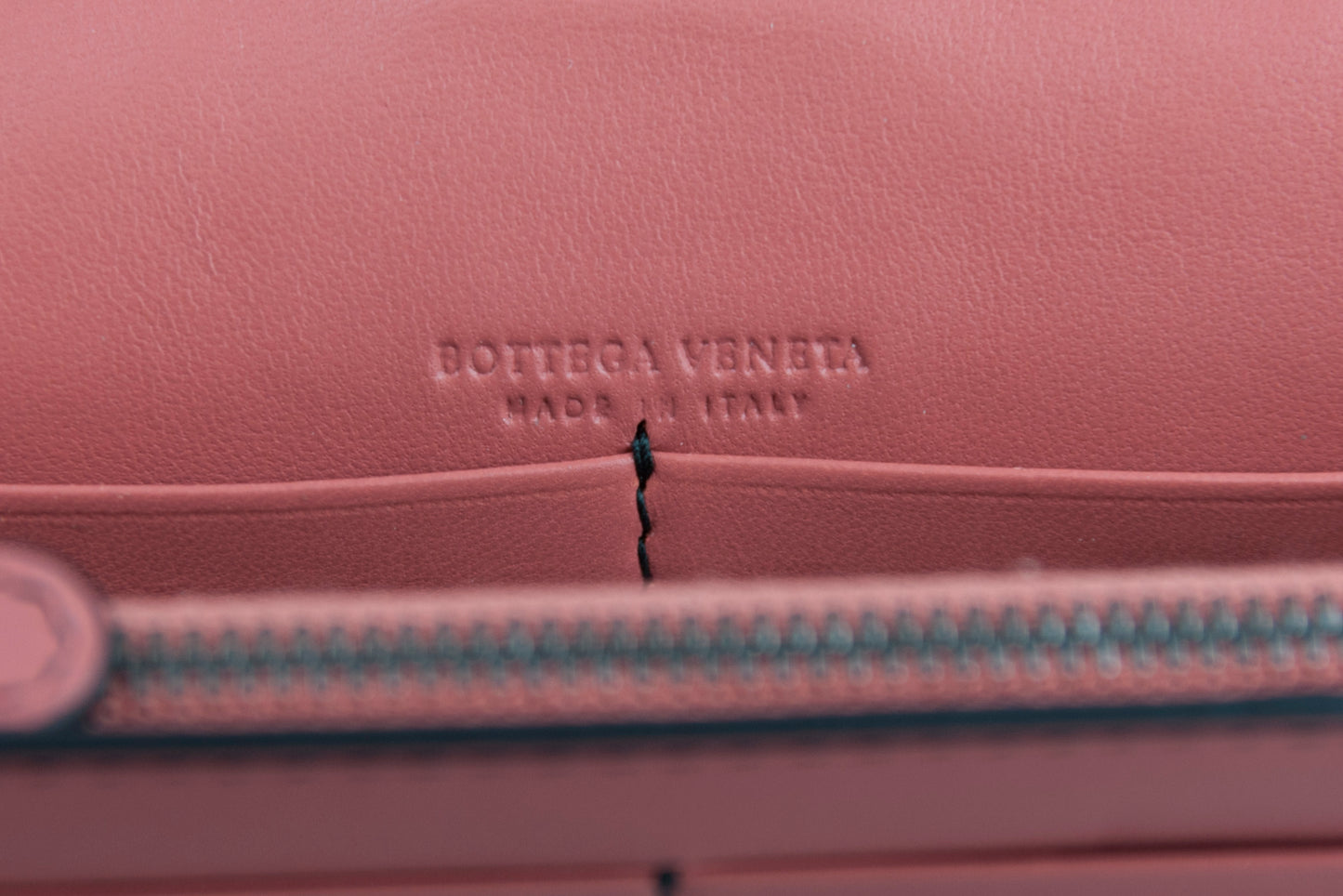 Bottega Veneta Wallet on chain Parme in pelle rosa